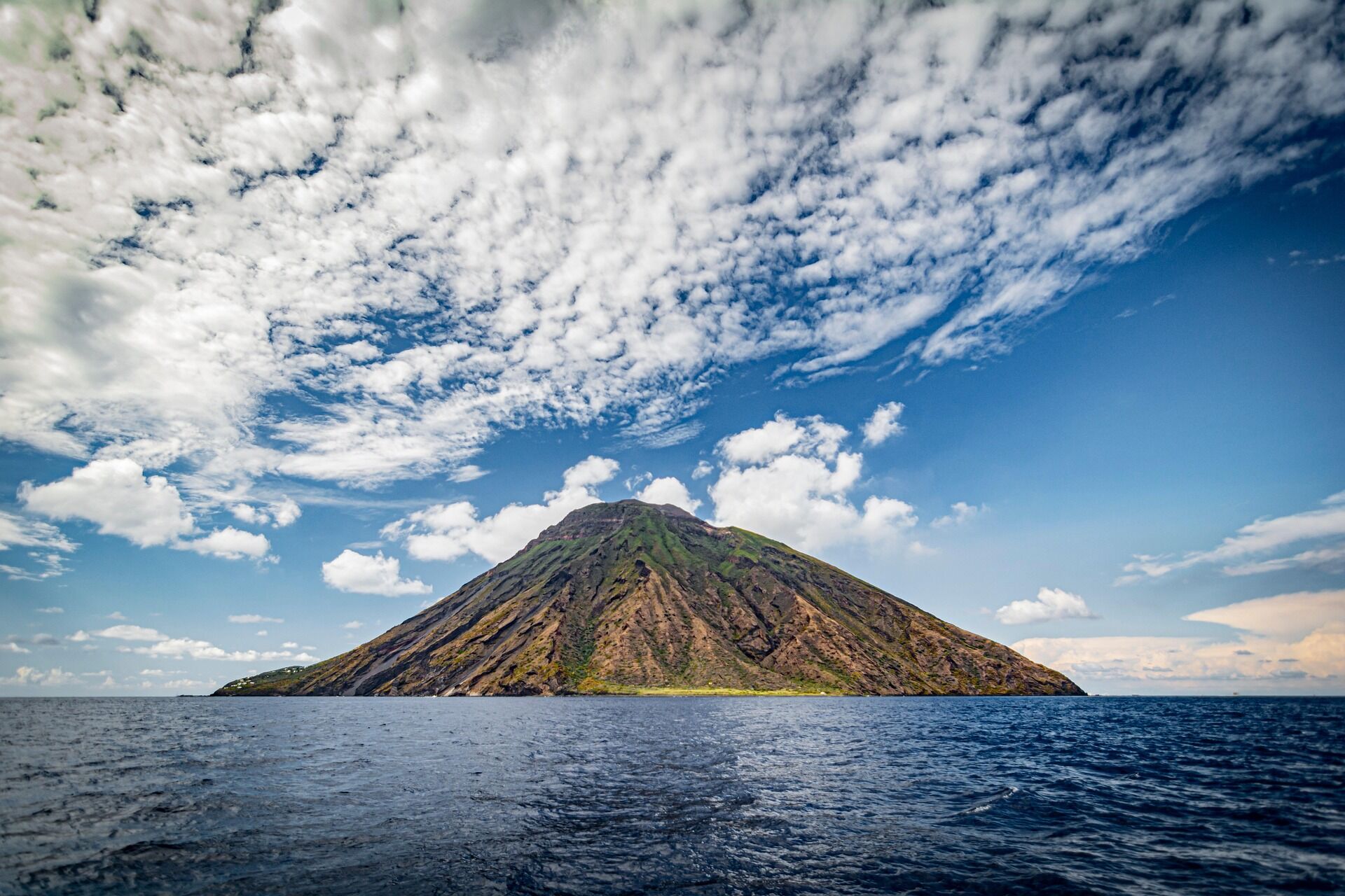 volcano-5758715_1920 volcano-5758715_1920